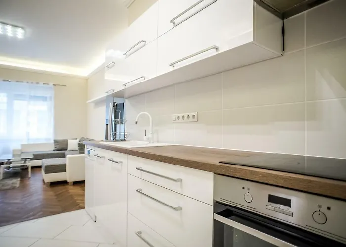 Downtown Szemere Apartment